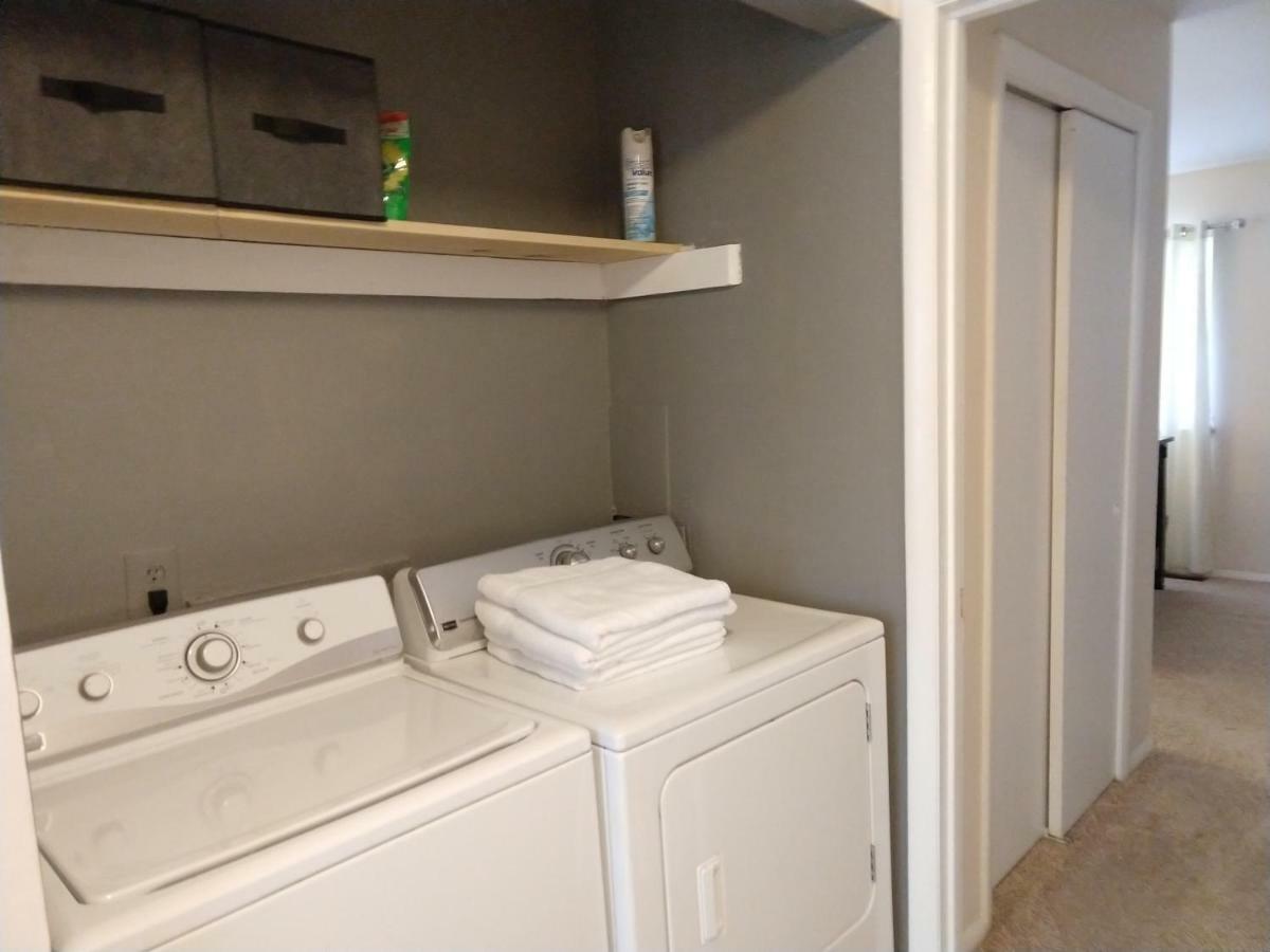 Delightful Townhome - Central Raleigh Location Екстериор снимка