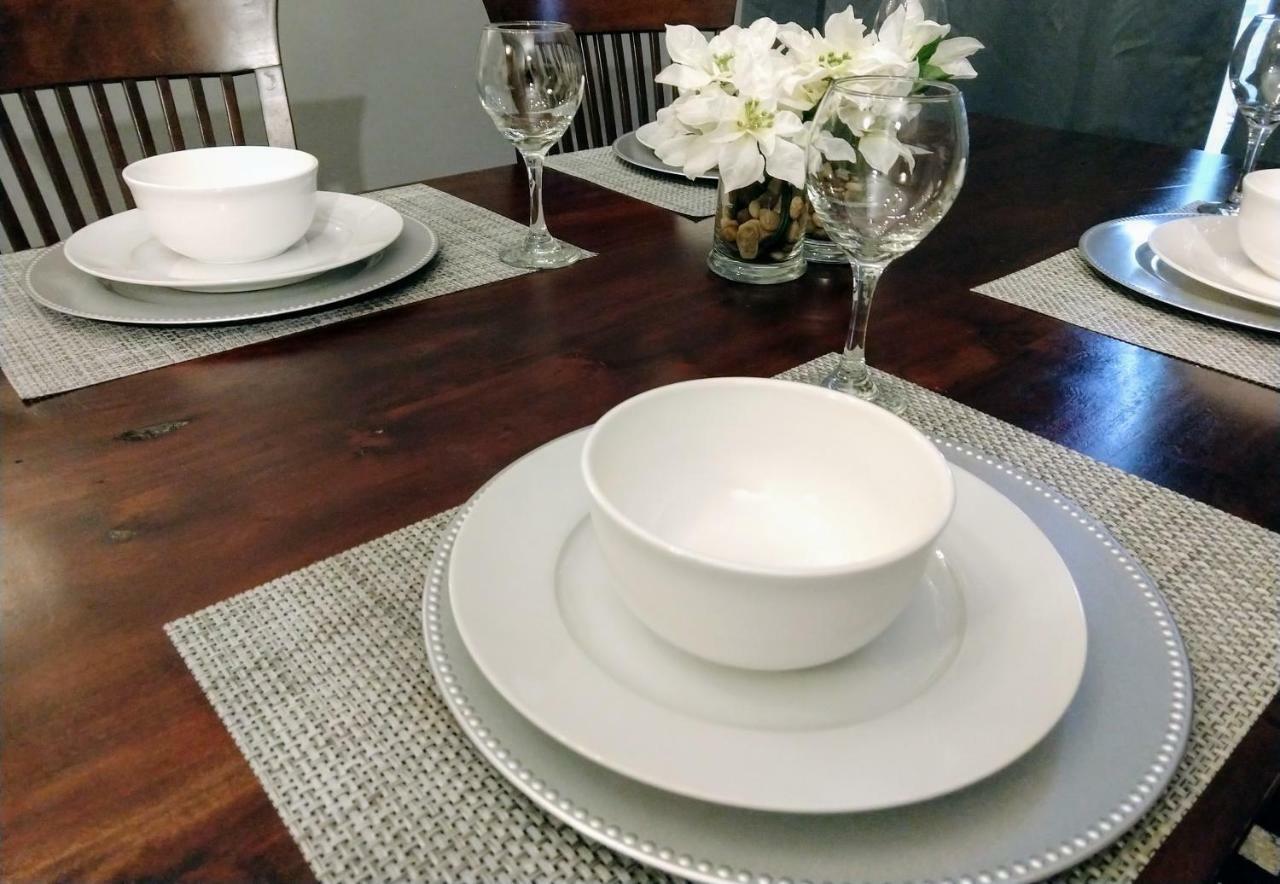 Delightful Townhome - Central Raleigh Location Екстериор снимка