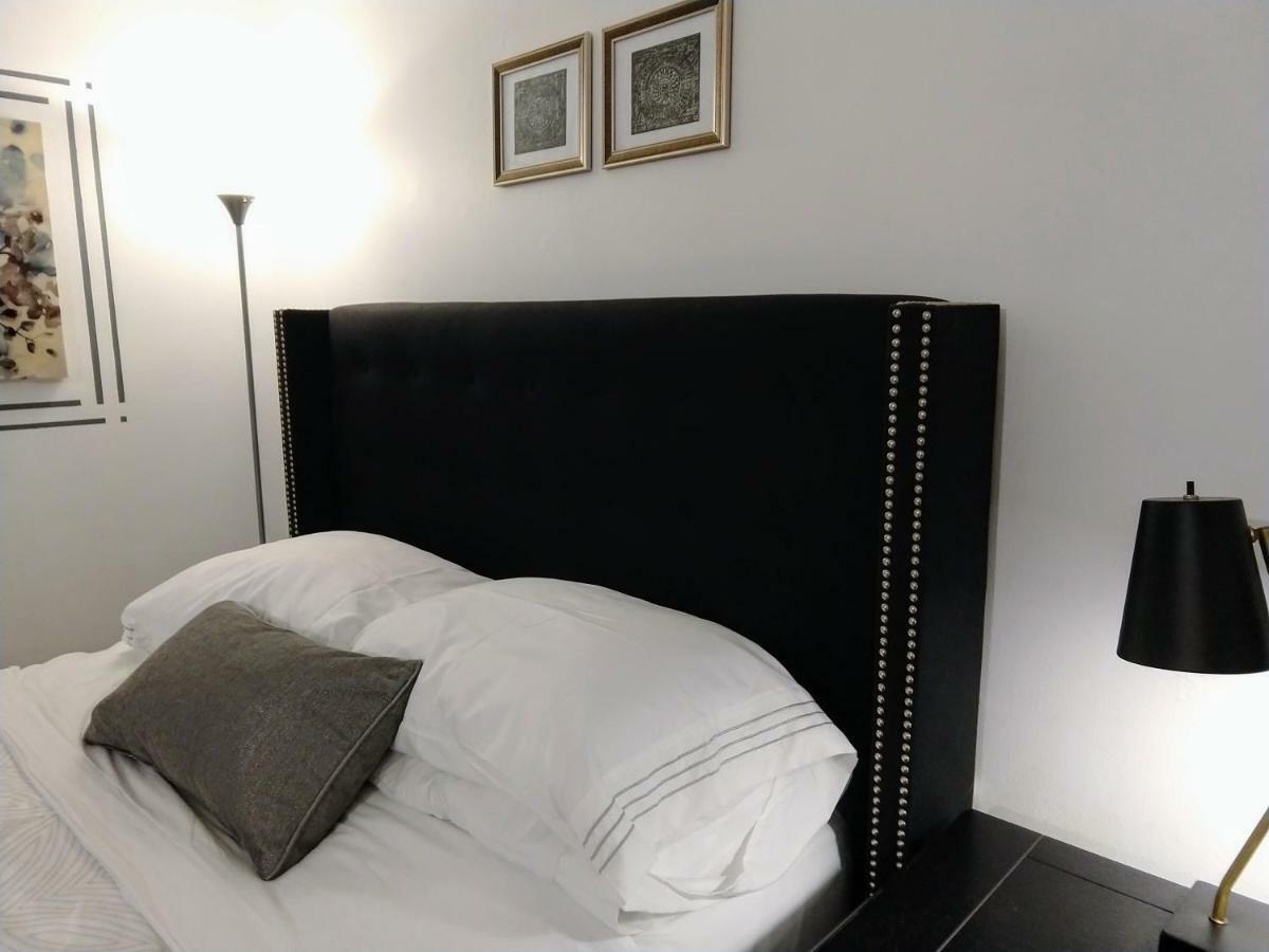 Delightful Townhome - Central Raleigh Location Екстериор снимка